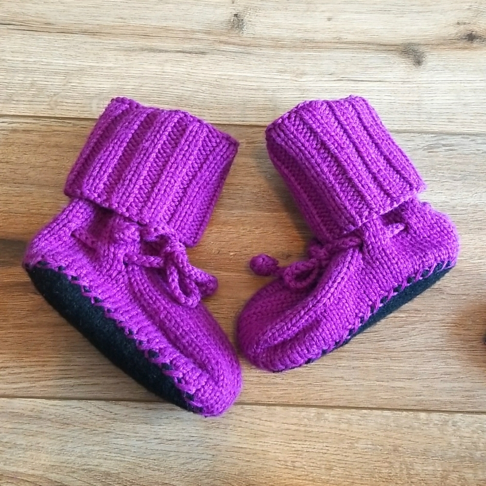 2T 100% Merino Wool, Sloomb Gold brand, Purple Iris Booties, Slippers